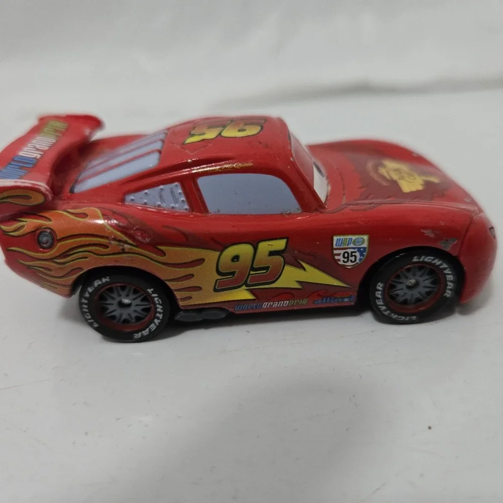 Disney Pixar Cars Diecast Lot Lightning McQueen Dinoco King Francesco Mattel